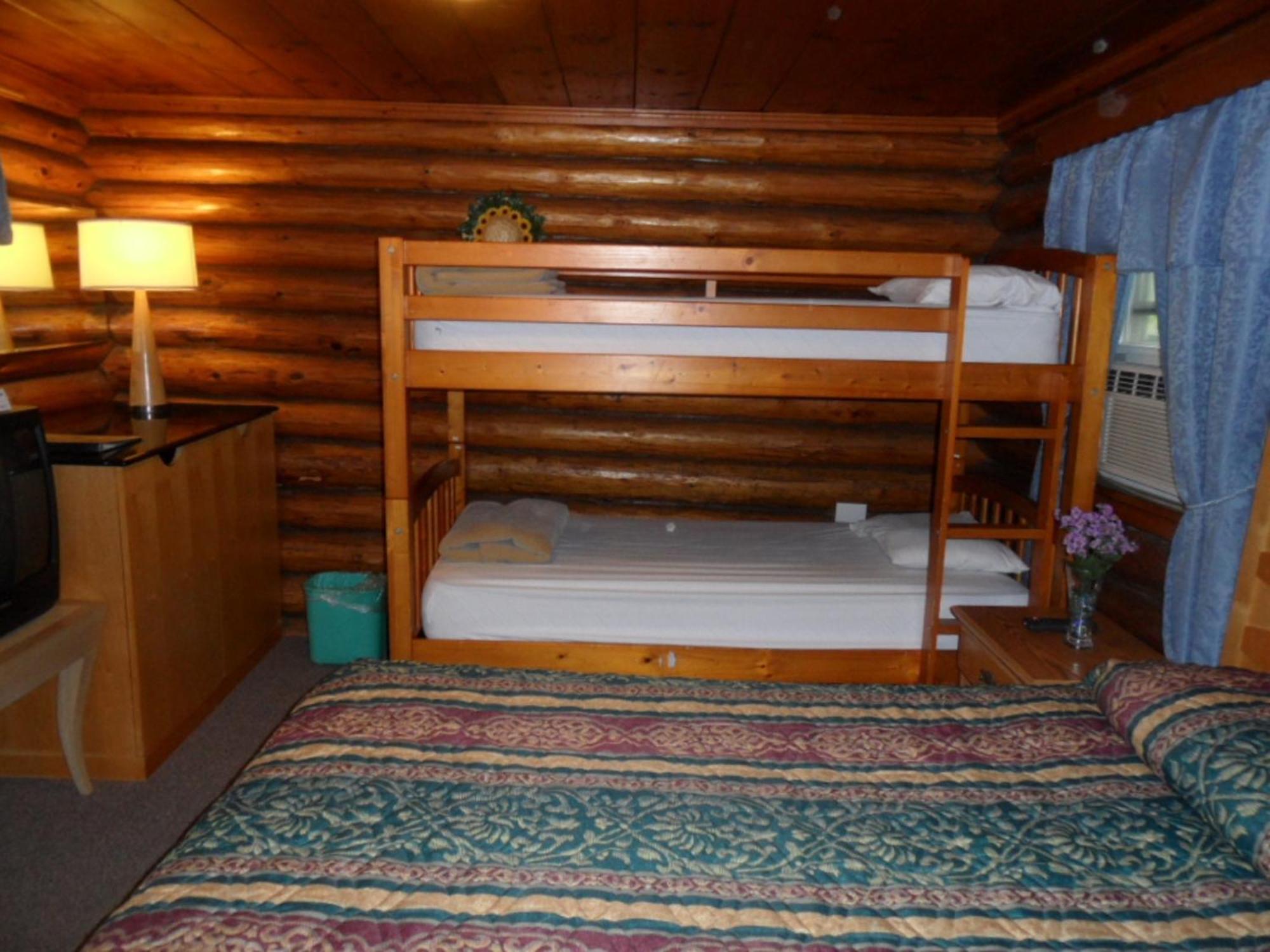 Seven Dwarfs Cabin - On The Brook Cabins Lake George Zimmer foto