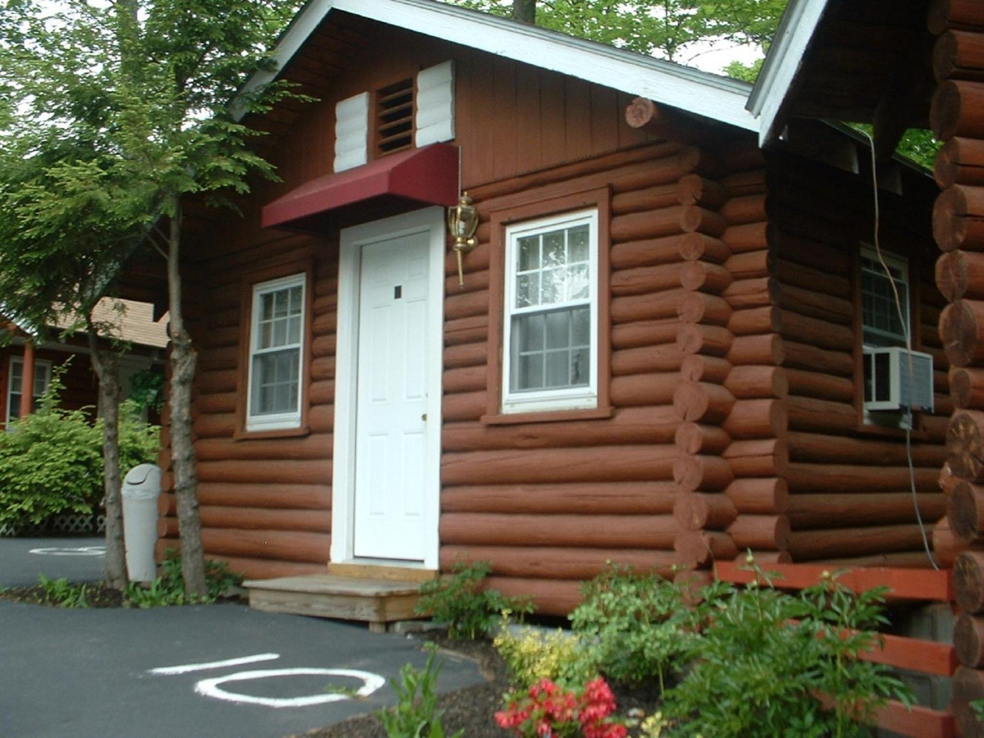 Seven Dwarfs Cabin - On The Brook Cabins Lake George Zimmer foto
